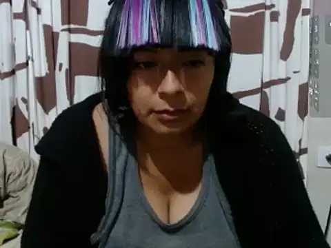 Snapshot of Acelinrose chatting on 04.28.26 Acelinrose online show from 04.28.26