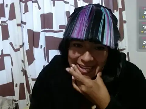 Snapshot of Acelinrose chatting on 05.18.26 Acelinrose online show from 05.18.26