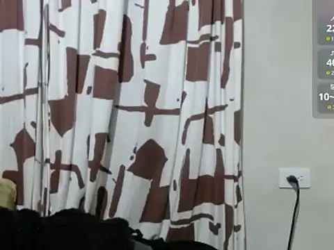 Snapshot of Acelinrose chatting on 05.27.26 Acelinrose online show from 05.27.26
