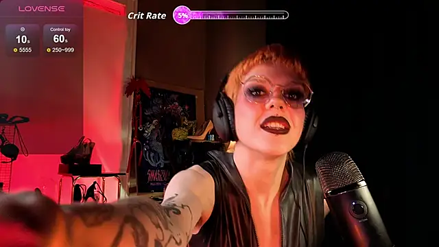 Snapshot of tacodeluxxxe chatting on 05.29.26 tacodeluxxxe online show from 05.29.26