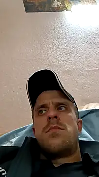 Snapshot of Adidas7217 chatting on 09.30.25 Adidas7217 online show from 09.30.25