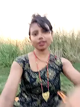 Snapshot of Indian_GIRL_BR chatting on 10.16.25 Indian GIRL BR online show from 10.16.25