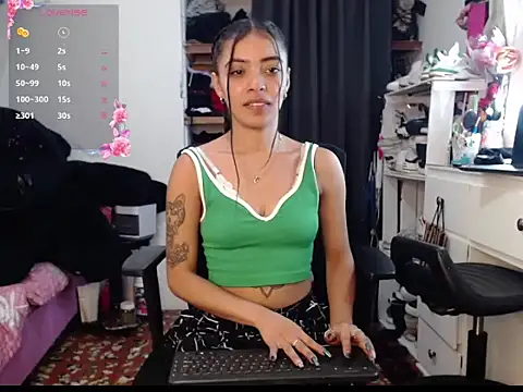 pocahot222 online show from 10.11.25