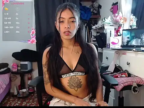 pocahot222 online show from 10.12.25