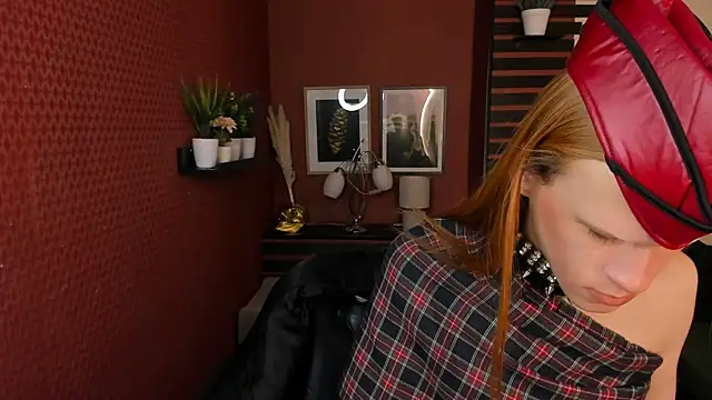 ChloeValentinee online show from 10.27.25