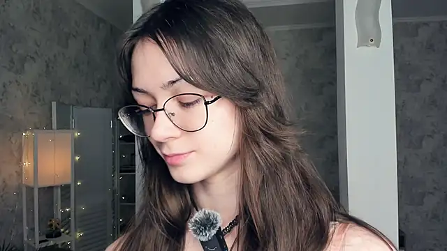 ReneeLippeatt online show from 12.14.25