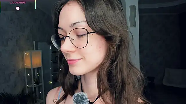 ReneeLippeatt online show from 02.12.26