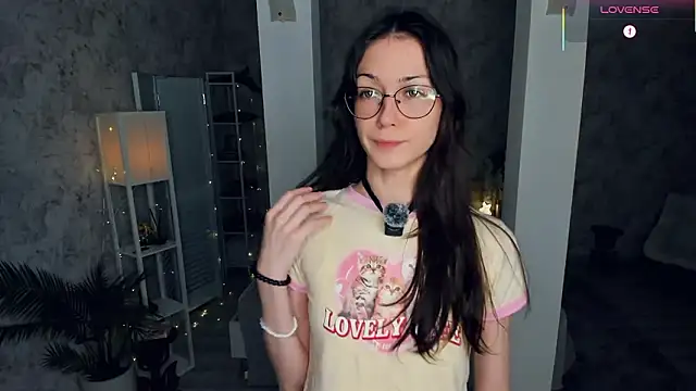 ReneeLippeatt online show from 02.20.26