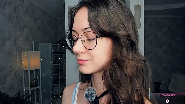 ReneeLippeatt online show from 02.22.26