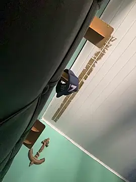 Ayla wiens online show from 12.16.25