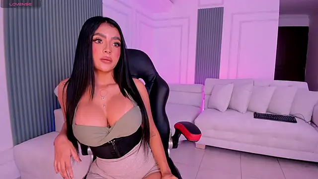 Nicole Ravachi online show from 10.09.25