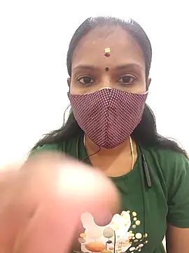 Snapshot of Tamil_Yalini12 chatting on 09.21.25 Tamil Yalini12 online show from 09.21.25