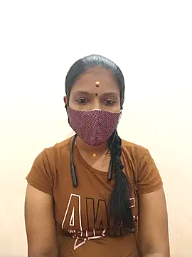 Snapshot of Tamil_Yalini12 chatting on 10.04.25 Tamil Yalini12 online show from 10.04.25