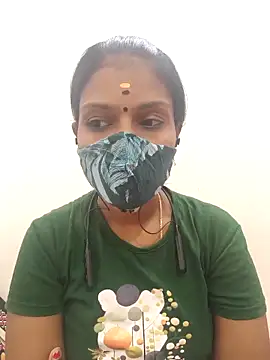 Snapshot of Tamil_Yalini12 chatting on 10.22.25 Tamil Yalini12 online show from 10.22.25