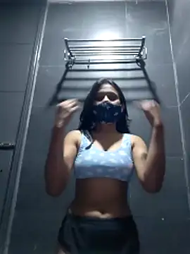 Onlyfordarlings online show from 04.08.26