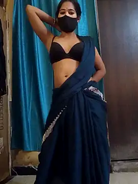 Snapshot of Mansi01 chatting on 10.03.25 Mansi01 online show from 10.03.25
