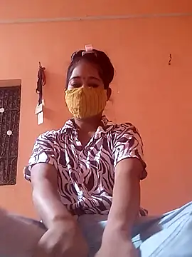 Snapshot of Mansi01 chatting on 10.20.25 Mansi01 online show from 10.20.25