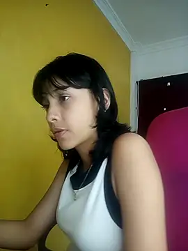 xoxo milk online show from 10.24.25