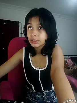 xoxo milk online show from 11.11.25