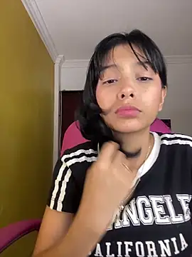 xoxo milk online show from 12.15.25