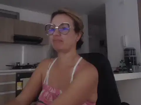 LovePaula online show from 12.15.24