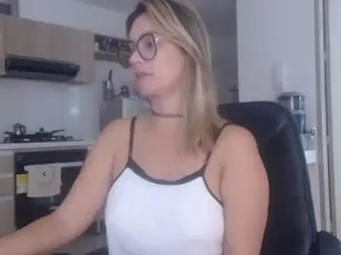 LovePaula online show from 02.20.25