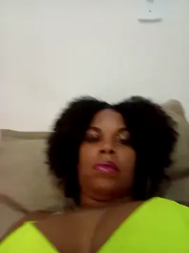 PrettahSantos online show from 09.22.25