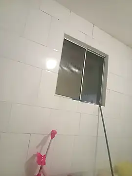 PrettahSantos online show from 02.19.26