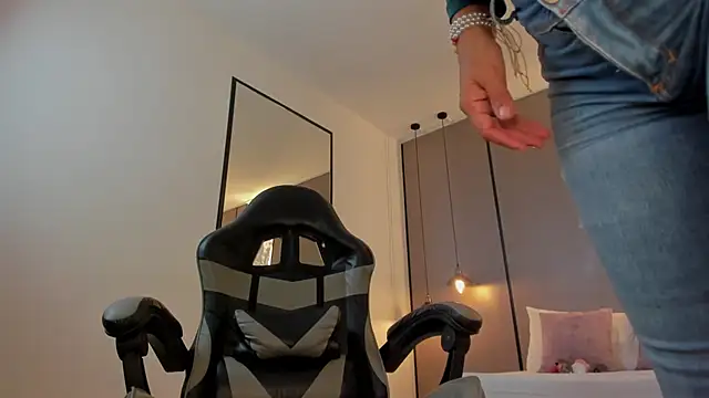 zoee zi online show from 01.31.26