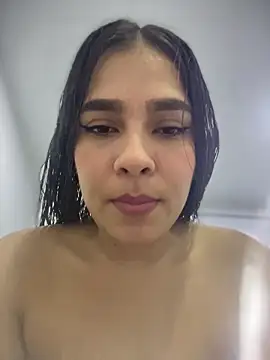 Snapshot of Valery_lux16 chatting on 05.03.26 Valery lux16 online show from 05.03.26