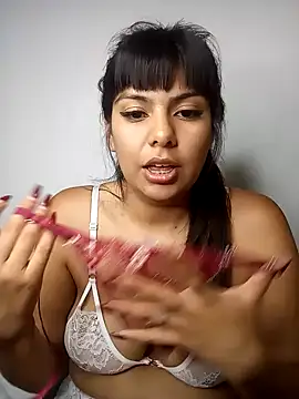 Snapshot of Bulma04 chatting on 11.29.25 Bulma04 online show from 11.29.25