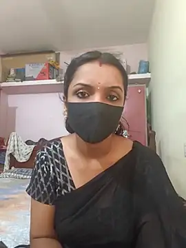 Snapshot of Tamil_Swathi chatting on 04.17.26 Tamil Swathi online show from 04.17.26