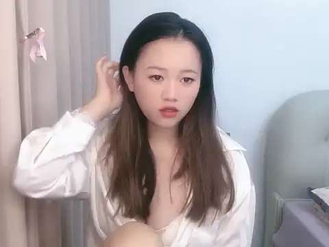 Snapshot of Serendipity-7 chatting on 10.03.25 Serendipity-7 online show from 10.03.25