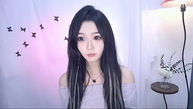 Snapshot of Miao-Maimiao chatting on 11.21.25 Miao-Maimiao online show from 11.21.25