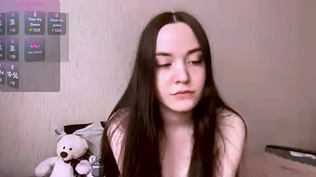 VividSienna online show from 04.13.26