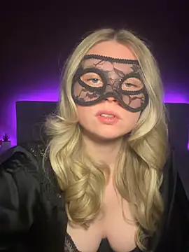 Cherrycolada online show from 04.18.26