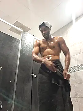 214KingLonggg online show from 04.15.26