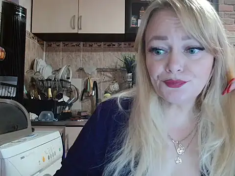 Sweet-blonde online show from 10.06.25