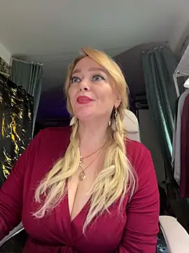 Sweet-blonde online show from 04.02.26