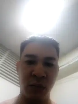 Snapshot of Yumco chatting on 11.19.25 Yumco online show from 11.19.25