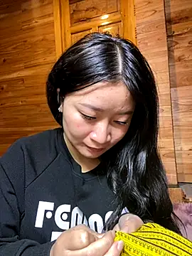 violet-00 online show from 11.22.25