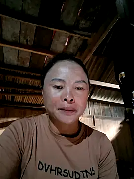 xuxulovezz online show from 10.15.25