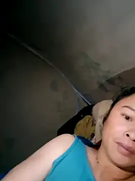 xuxulovezz online show from 10.21.25