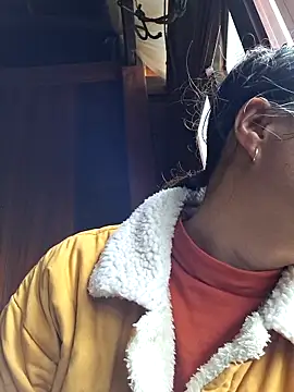 xuxulovezz online show from 11.08.25