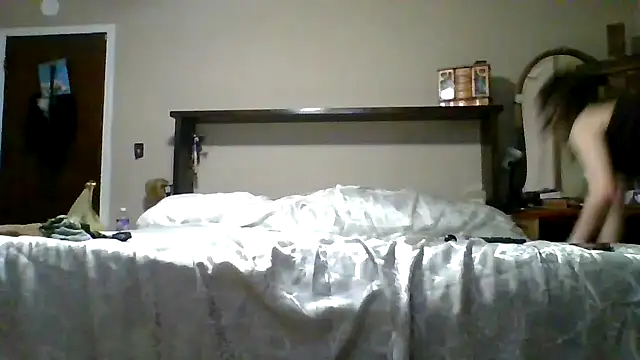 brunettebabexo3 online show from 11.26.25