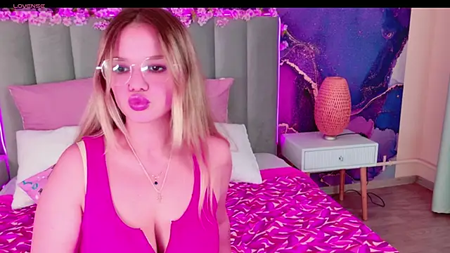 KellyHayden online show from 10.21.25