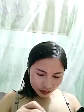 Mai4568 online show from 10.04.25