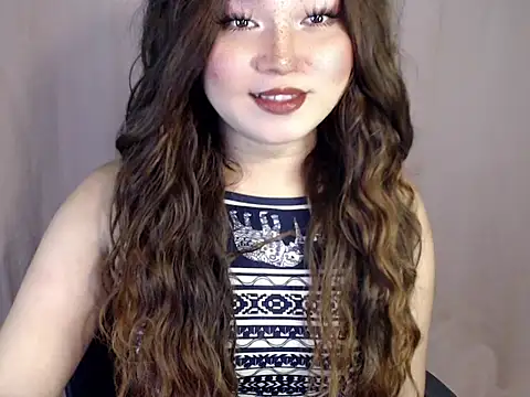 Eyes-on-me online show from 12.01.25