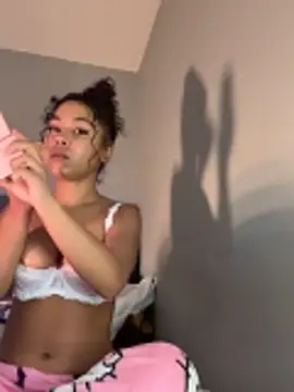 OliviaAshhh online show from 11.13.25