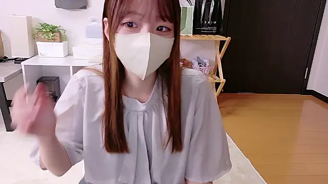 Snapshot of saku_sakura_ chatting on 10.05.25 saku sakura  online show from 10.05.25